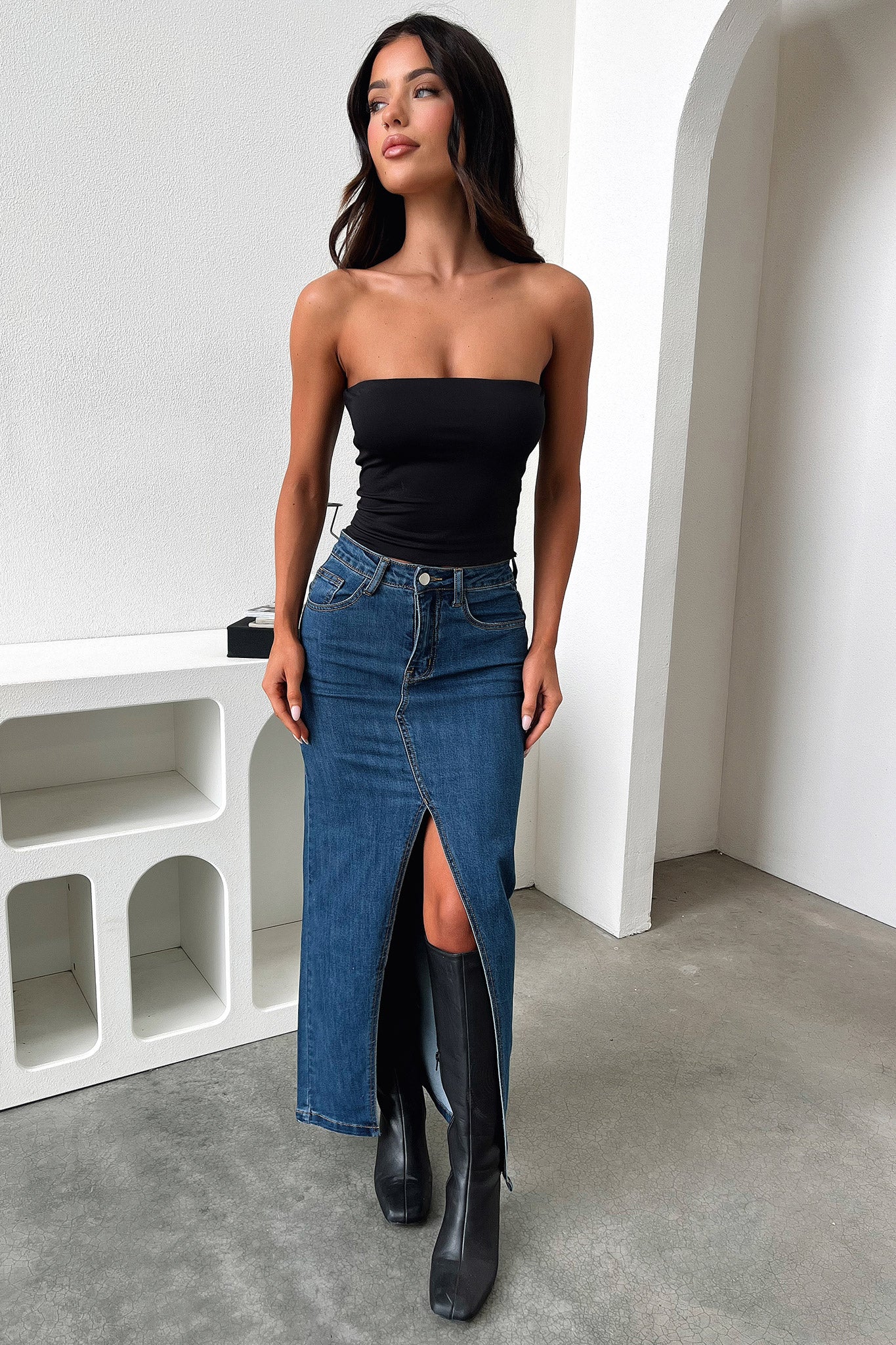 Ashwood Top - Black - Image 4