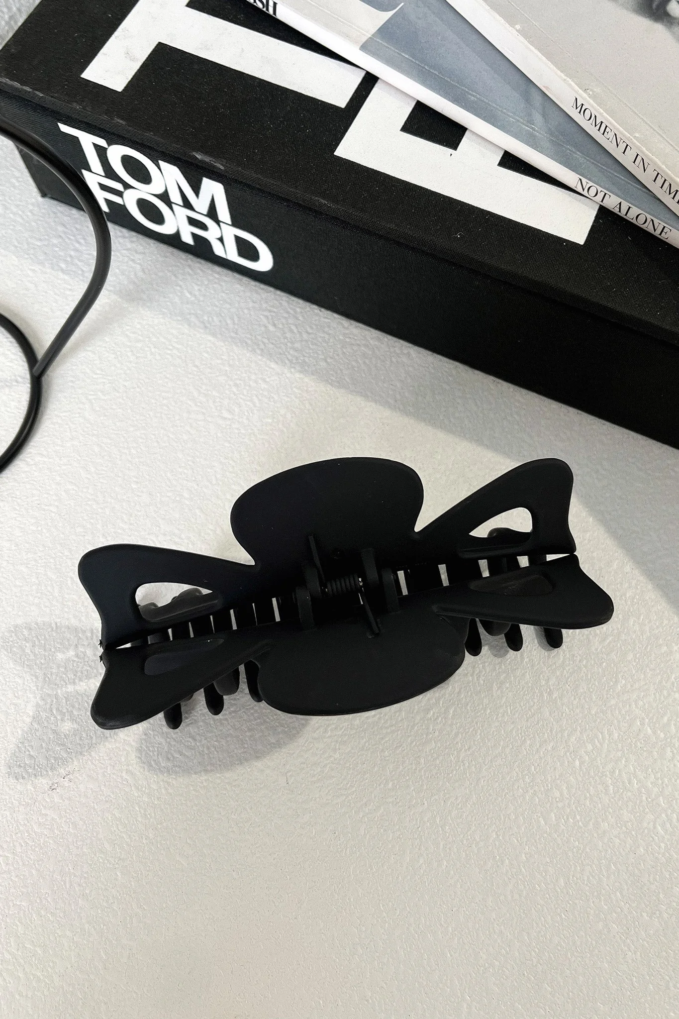 Eli Claw Clip - Black - Image 3