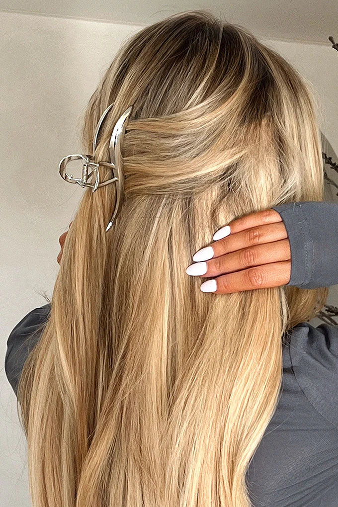 Emiko Claw Clip - Silver - Image 3