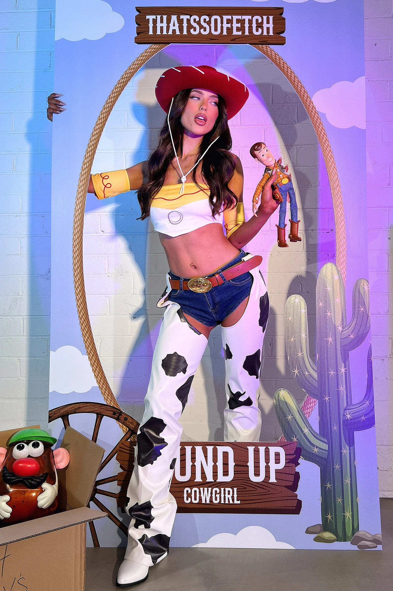Round Up 6 Piece Costume Set - Image 5