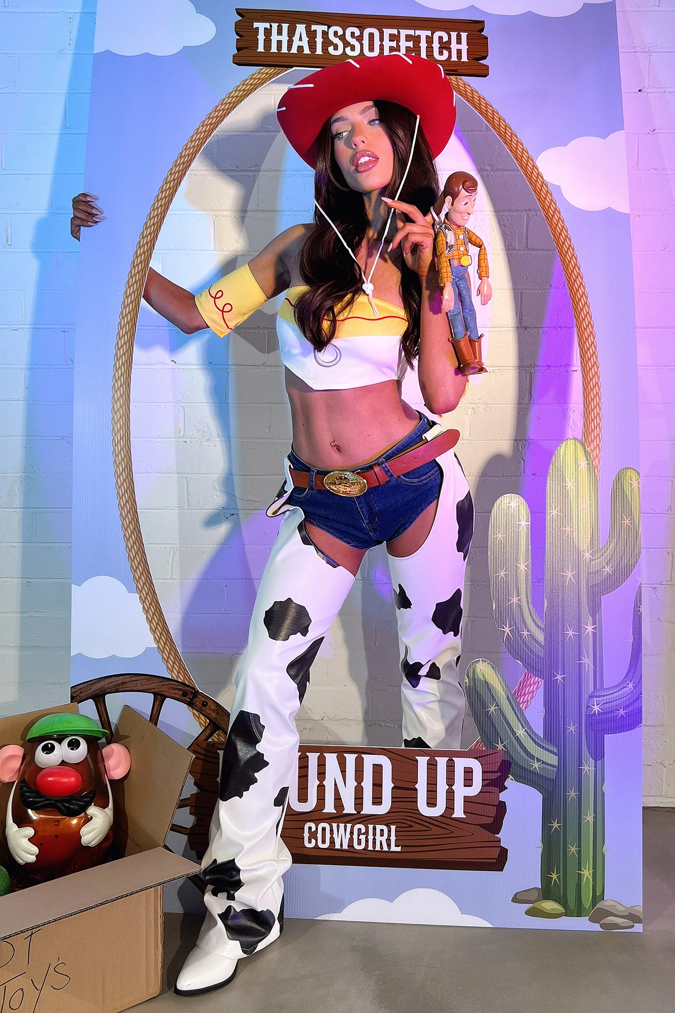 Round Up 6 Piece Costume Set - Image 8
