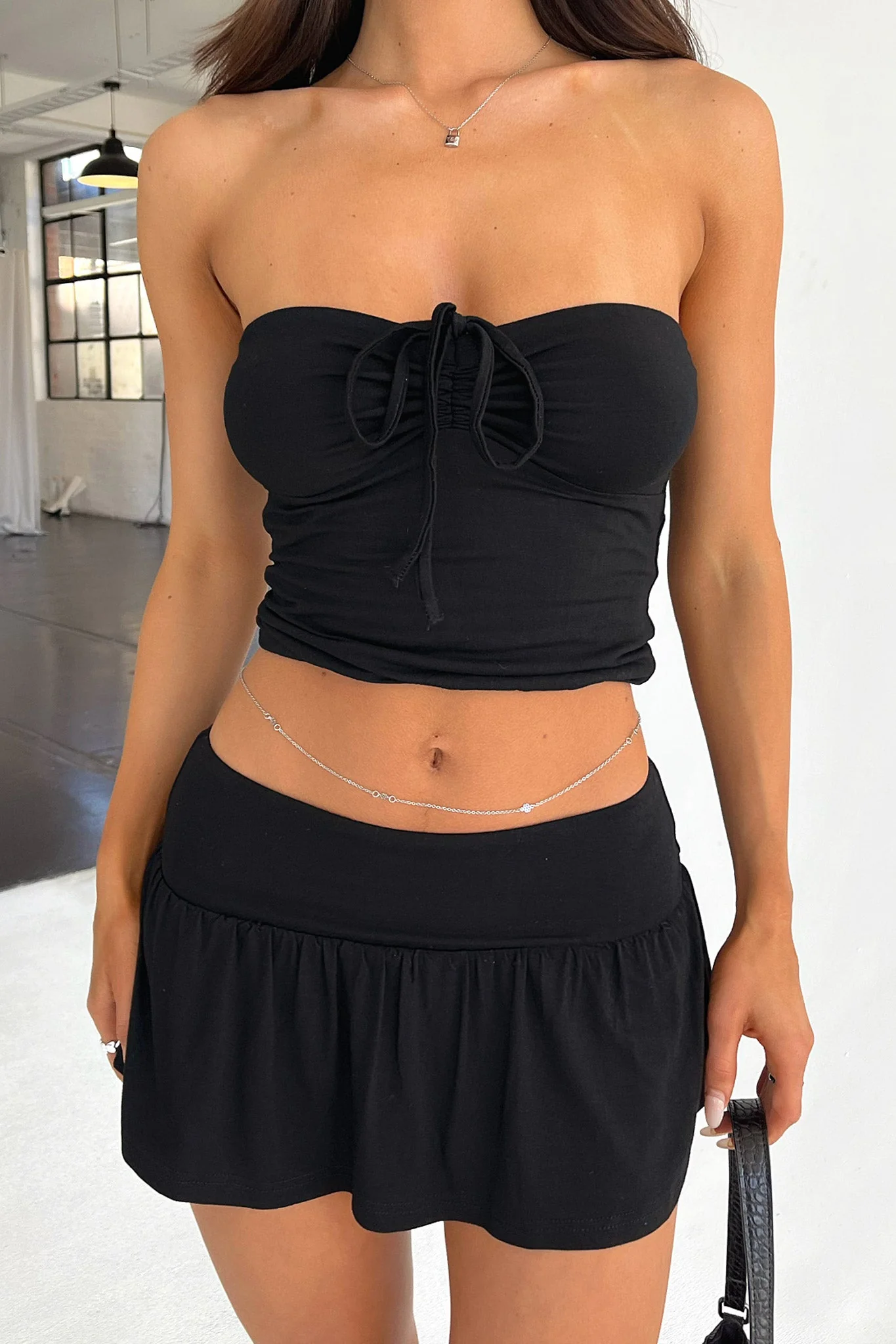 Sorano Crop - Black - Image 3