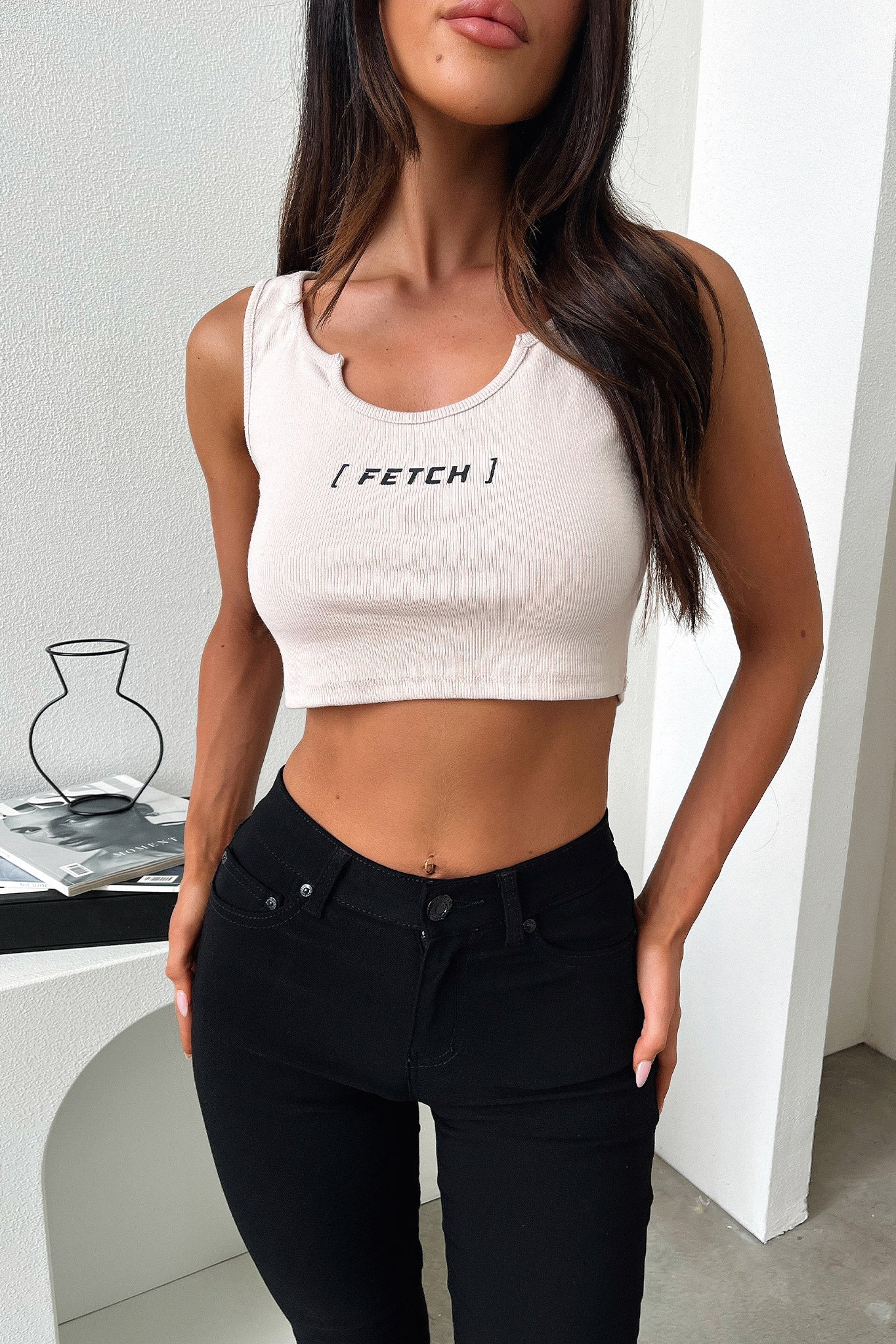 Zeuse Singlet Crop - Beige - Image 8